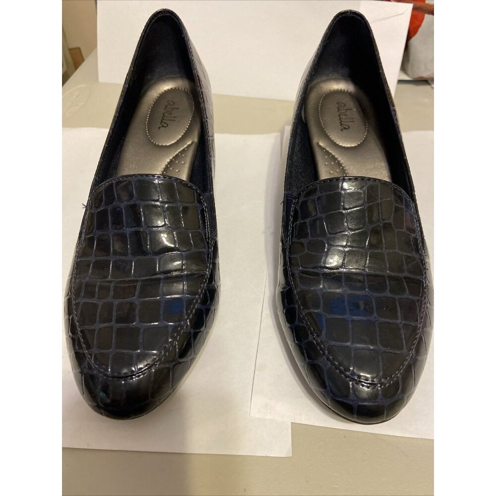 Abella  Shoes Woman’s  Size 8